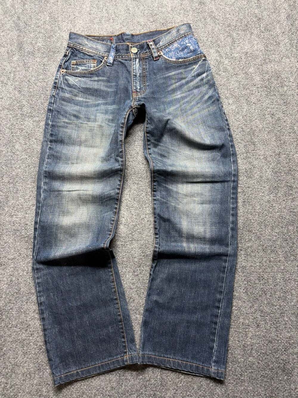 Y2K Stockton World Jeans Distressed Denim w/ Floral Embroidery Detail size large